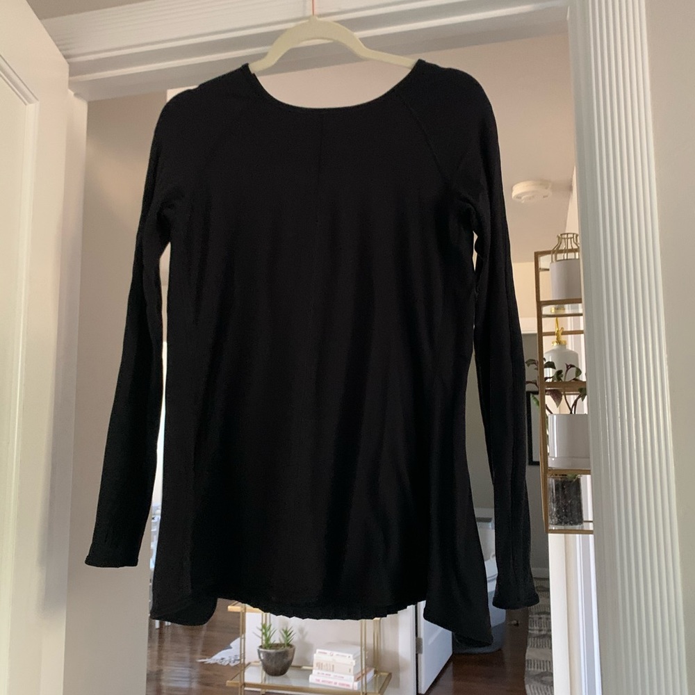 Black Lululemon long sleeve